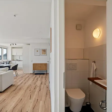 Penthouse In Zentraler Lage 公寓 普福尔茨海姆
