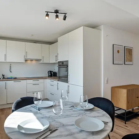 Penthouse In Zentraler Lage * 普福尔茨海姆